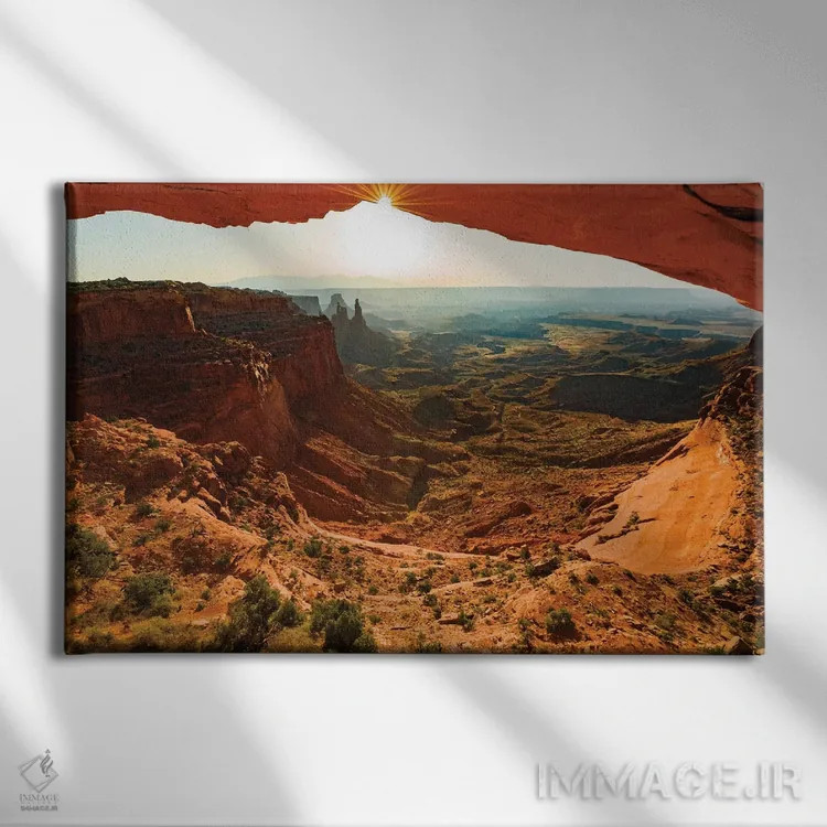 تابلو دکوراتیو Utah, Canyonlands, sunrise,آمریکا، یوتا، کنیون لندز، طلوع اثر جورج تئودور - نمای روبهرو روی دیوار