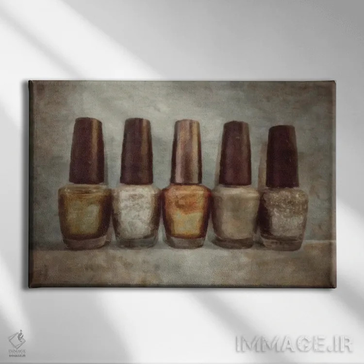 تابلو دکوراتیو فلزات سنگین اثر گرافیتی استودیوها - نمای روبهرو روی دیوار