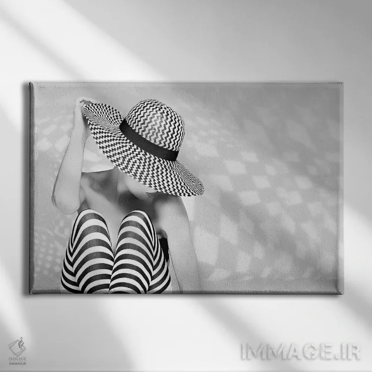 تابلو دکوراتیو زیگ زاگ اثر هاوارد اشتون-جونز - نمای روبهرو روی دیوار