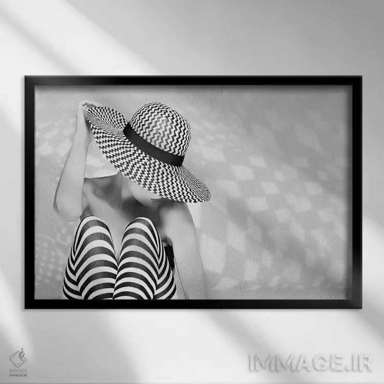 تابلو دکوراتیو زیگ زاگ اثر هاوارد اشتون-جونز - نمای قابدار مشکی