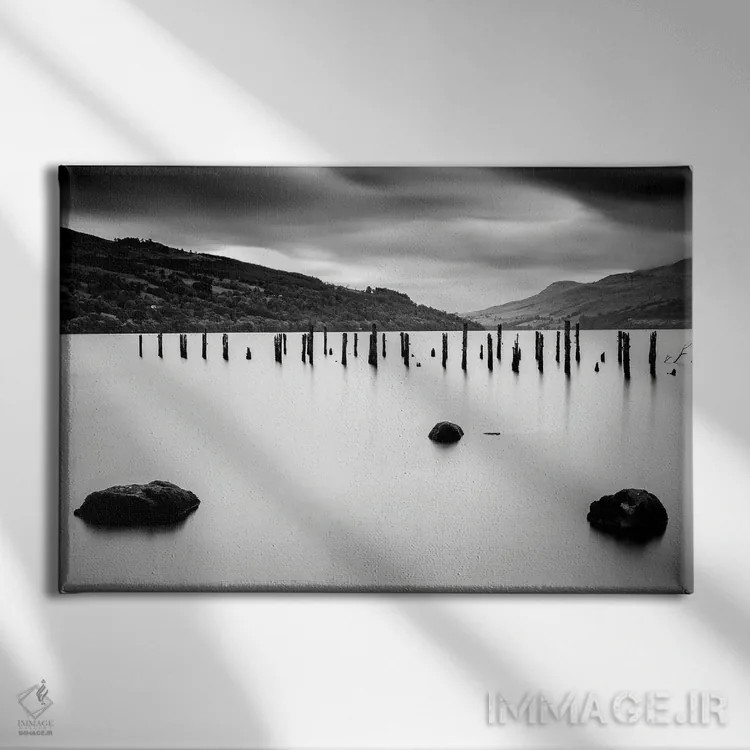 تابلو دکوراتیو دریاچه لوموند اسکاتلند اثر استیفن هاجتس - نمای روبهرو روی دیوار