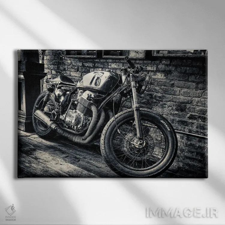 تابلو دکوراتیو هوندا CB 750 نیویورک اثر استیفن هاجتس - نمای روبهرو روی دیوار