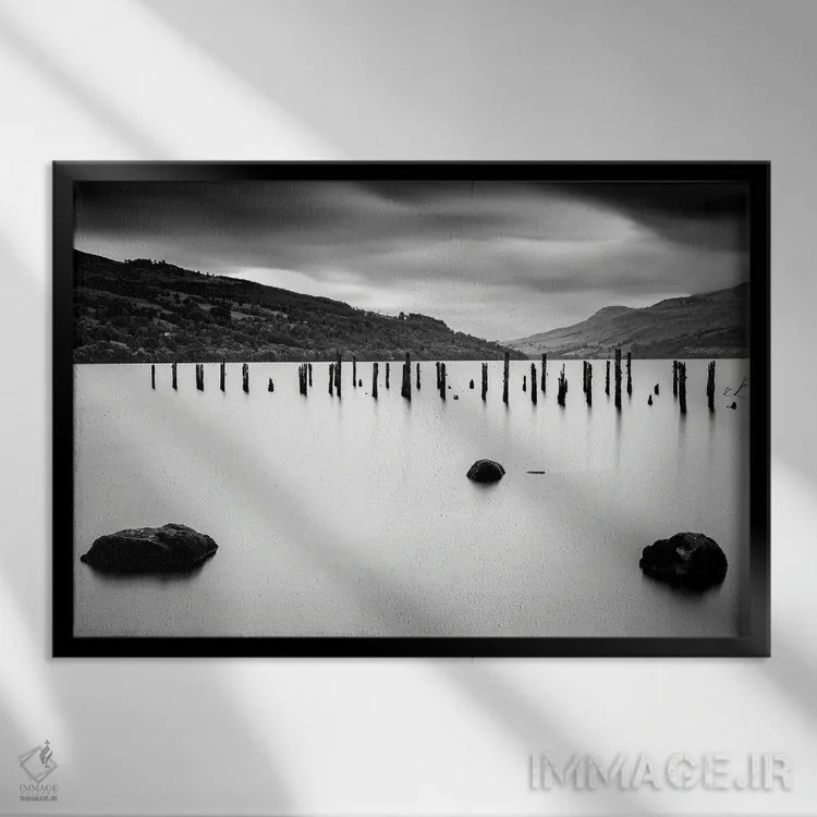 تابلو دکوراتیو دریاچه لوموند اسکاتلند اثر استیفن هاجتس - نمای قابدار مشکی
