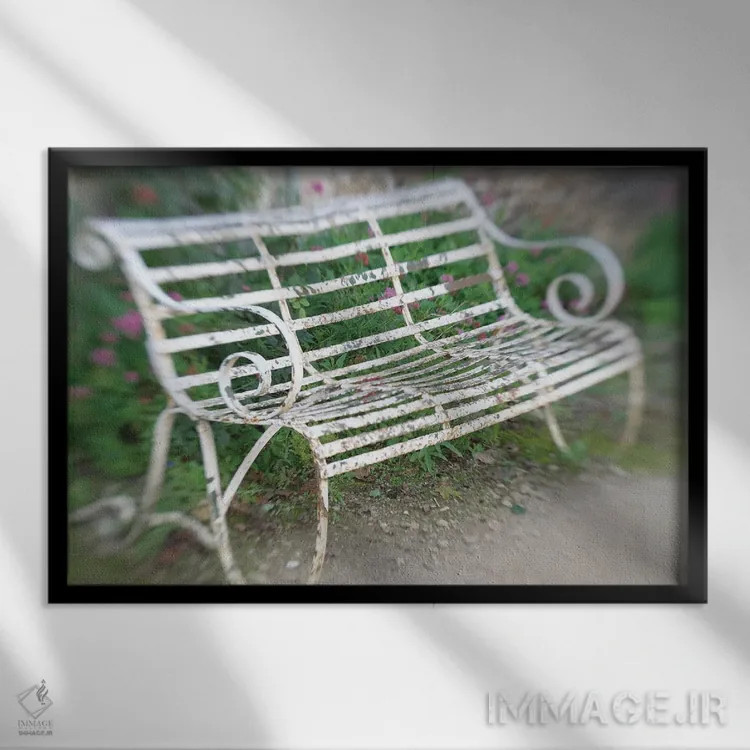 تابلو دکوراتیو نیمکت فرانسوی اثر استیفن هاجتس - نمای قابدار مشکی