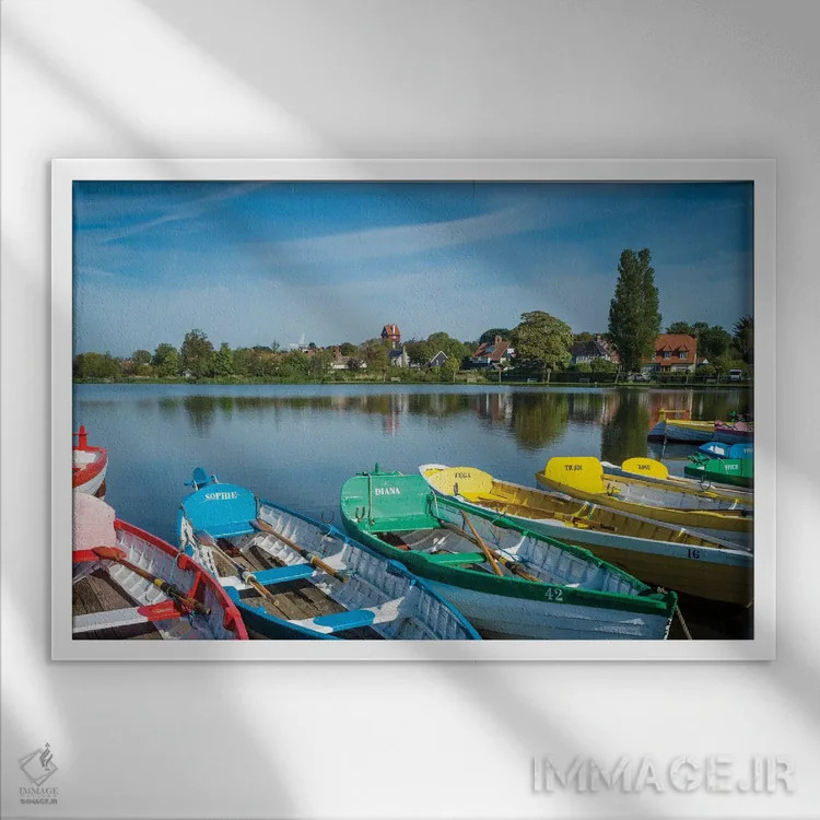 تابلو دکوراتیو قایق سواری در دریاچه تورپنس، سافک اثر استیفن هاجتس - نمای قابدار سفید