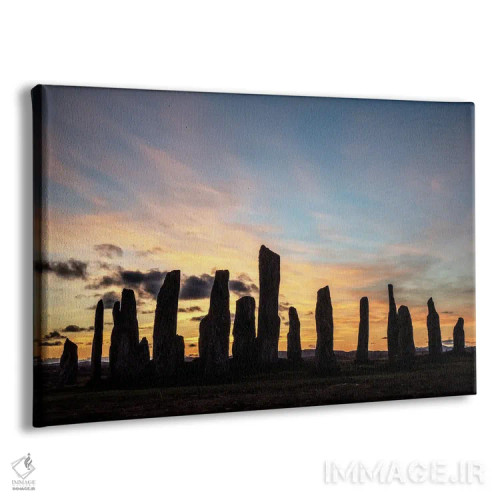 تابلو دکوراتیو طلوع آفتاب بر سنگ های کالانیش اثر استیفن هاجتس - نمای پرسپکتیو محصول