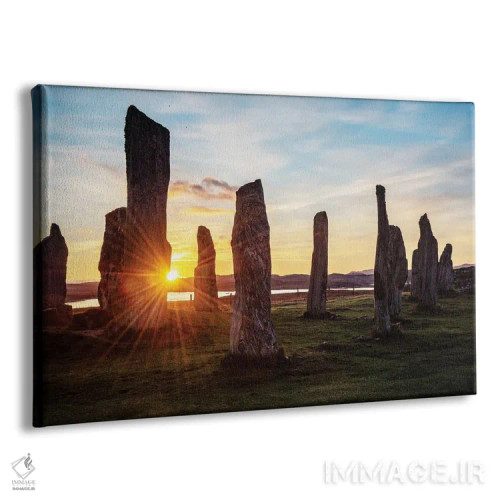 تابلو دکوراتیو طلوع آفتاب در سنگ های کالانیش اثر استیفن هاجتس - نمای پرسپکتیو محصول