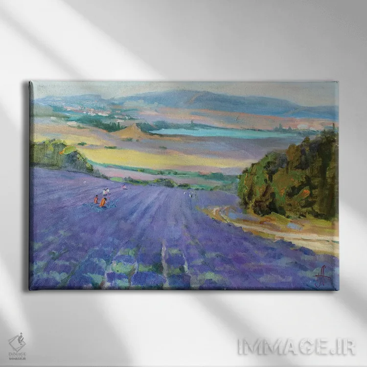 تابلو دکوراتیو اسطوخودوس اثر کنتس آرت - نمای روبهرو روی دیوار