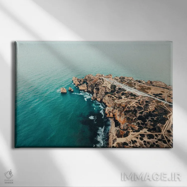 تابلو دکوراتیو ساحل بی نهایت اثر سباستین هیلگتاگ - نمای روبهرو روی دیوار