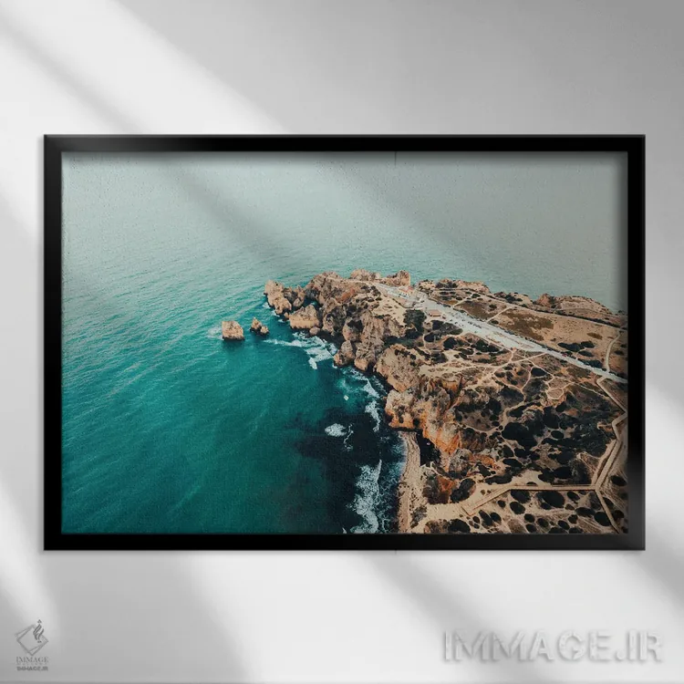 تابلو دکوراتیو ساحل بی نهایت اثر سباستین هیلگتاگ - نمای قابدار مشکی