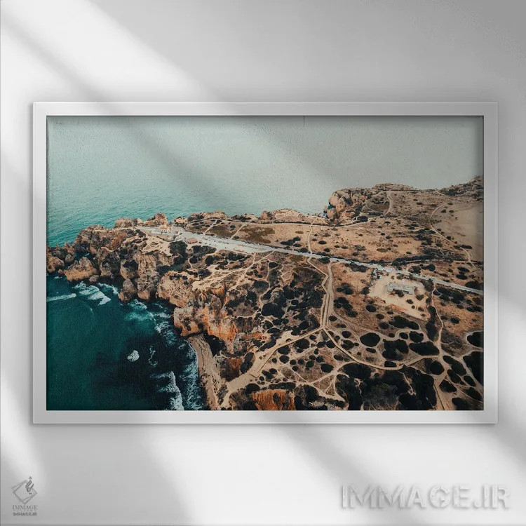 تابلو دکوراتیو در یک روز گرم اثر سباستین هیلگتاگ - نمای قابدار سفید