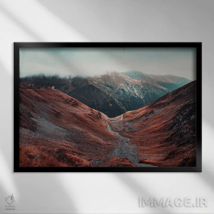 تابلو دکوراتیو کوهستان های رومانی ۲ اثر سباستین هیلگتاگ - نمای قابدار مشکی