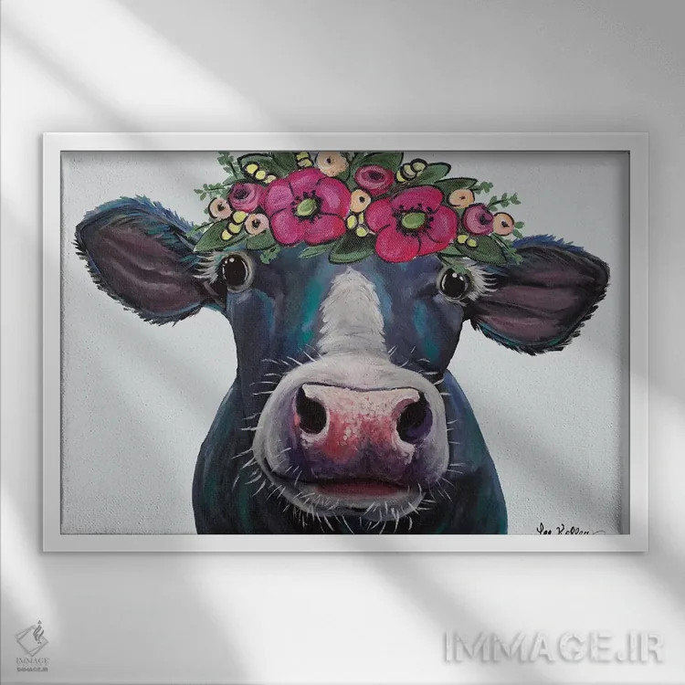 تابلو دکوراتیو گاو اثر هیپی هاوند استودیوز - نمای قابدار سفید