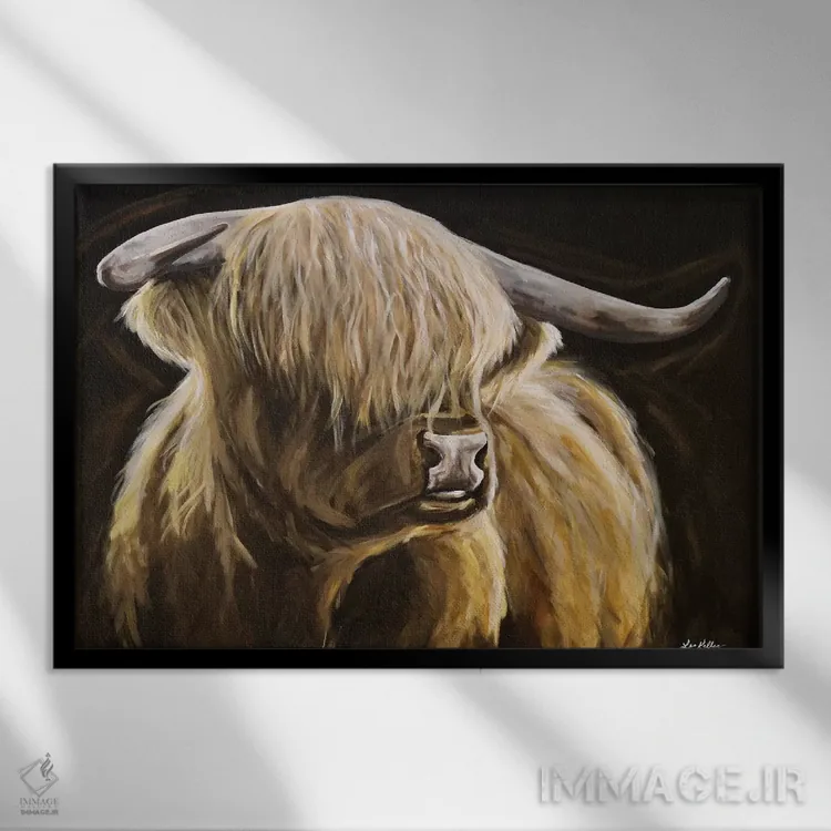 تابلو دکوراتیو کلاید گاو هایلند اثر هیپی هاوند استودیوز - نمای قابدار مشکی