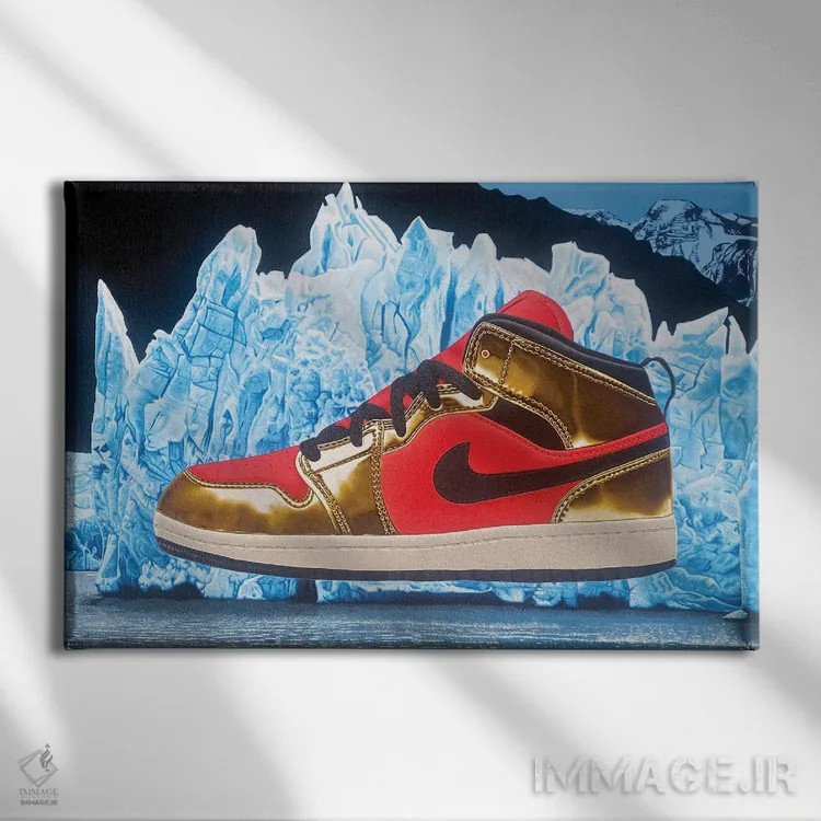 تابلو دکوراتیو ردپا اثر استیفن هال - نمای روبهرو روی دیوار