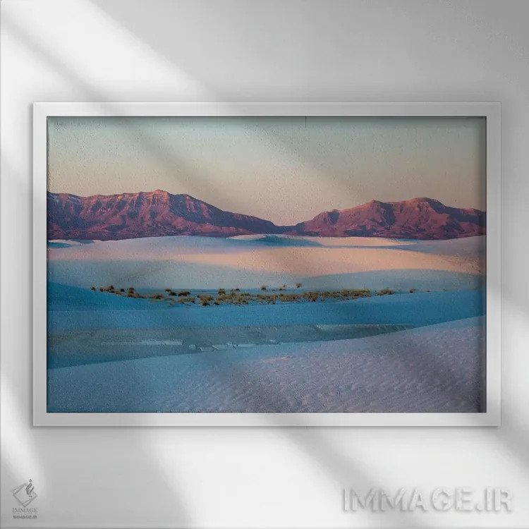 تابلو دکوراتیو نیومکزیکو، چشم انداز تپه های شنی و کوه ها در پارک ملی وایت س… اثر هولیس لونی - نمای قابدار سفید