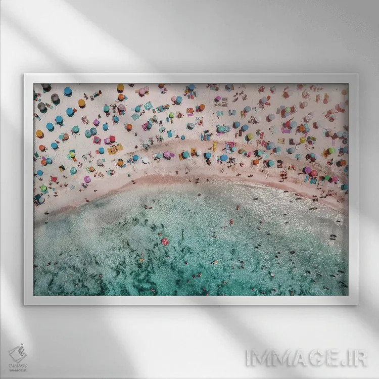 تابلو دکوراتیو ساحلی اثر هانی مون هتل - نمای قابدار سفید