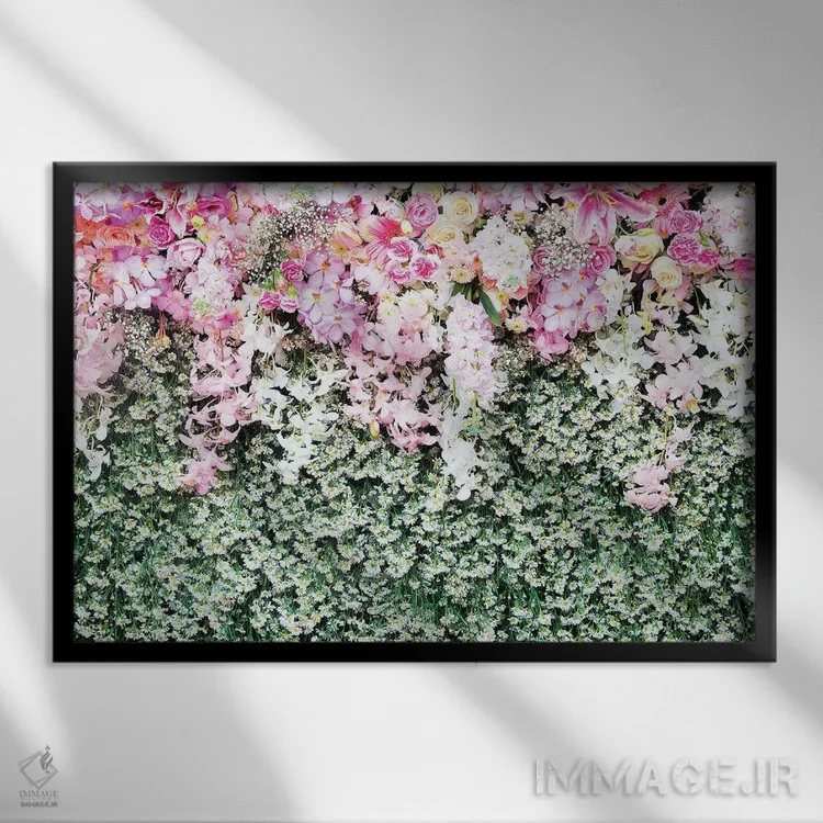تابلو دکوراتیو فرش گل اثر هانی مون هتل - نمای قابدار مشکی
