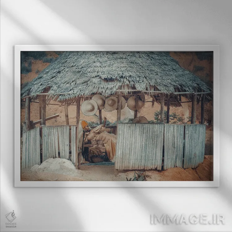 تابلو دکوراتیو ملکه آمنه ۱ اثر هری ادونزه - نمای قابدار سفید