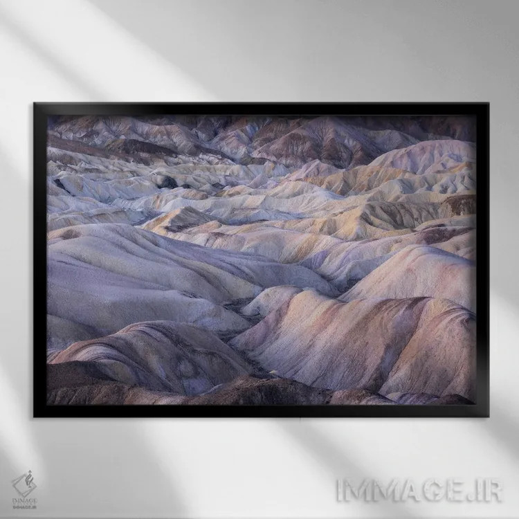 تابلو دکوراتیو سرزمین تای دای اثر هانتر پیج - نمای قابدار مشکی