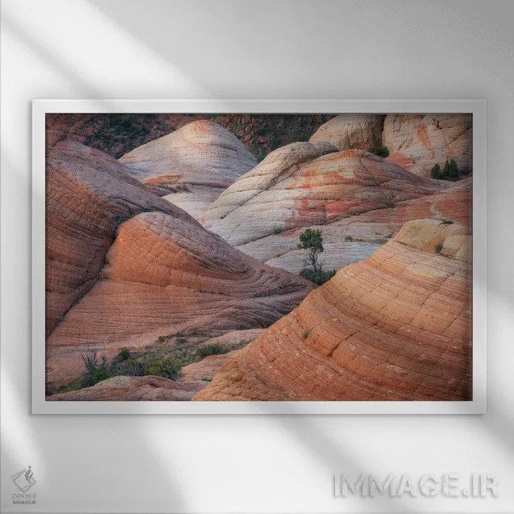 تابلو دکوراتیو آسمانی اثر هانتر پیج - نمای قابدار سفید