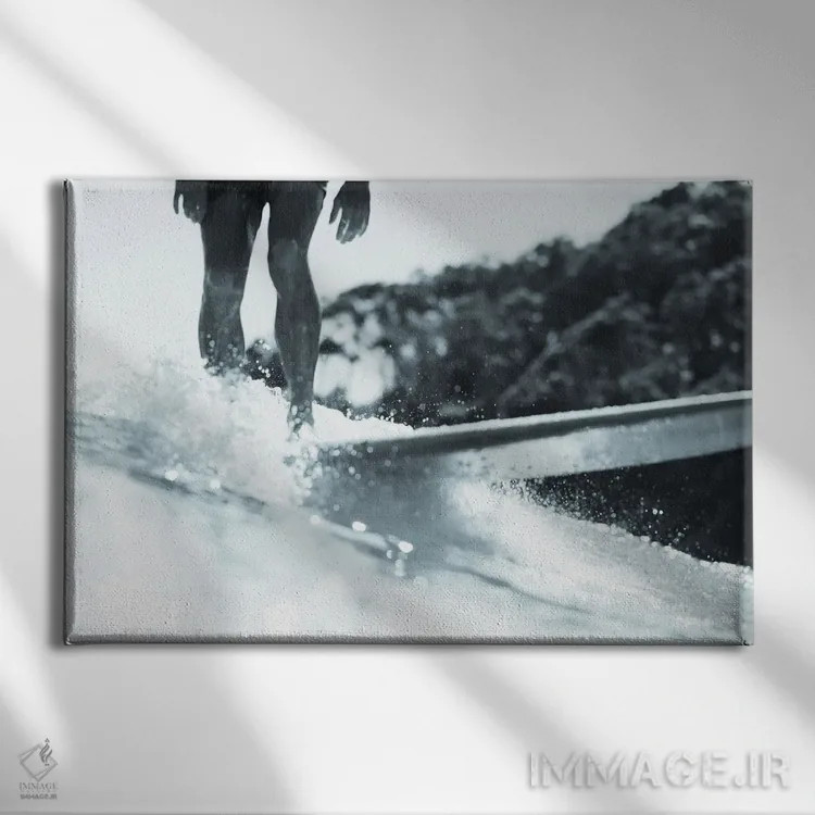 تابلو مینیمال موج سوار تخته بلند اثر هانا پریویت - نمای روبهرو روی دیوار