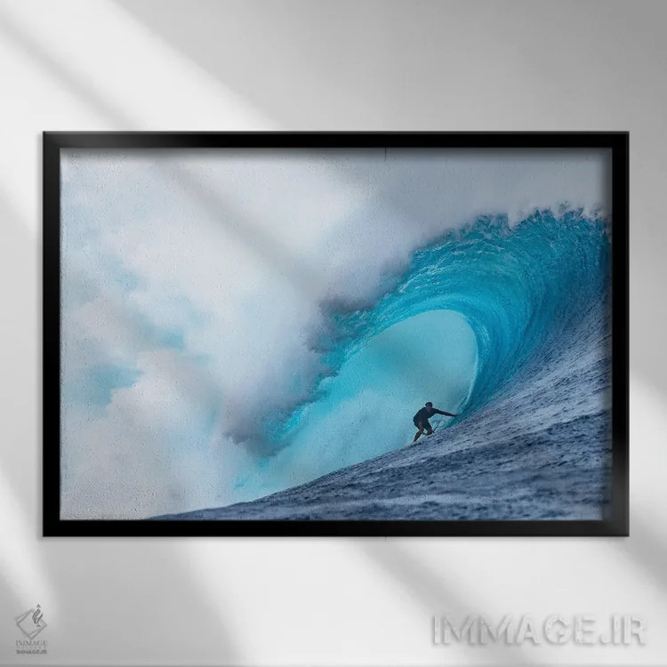 تابلو مینیمال ابرشکنی اثر هانا پریویت - نمای قابدار مشکی