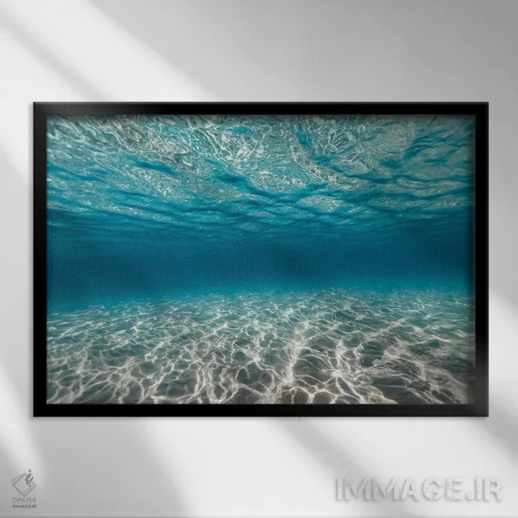 تابلو مینیمال ظریف و نازک اثر هانا پریویت - نمای قابدار مشکی