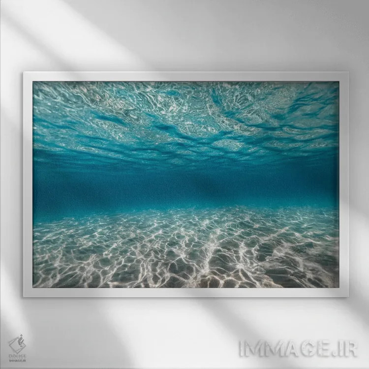 تابلو مینیمال ظریف و نازک اثر هانا پریویت - نمای قابدار سفید