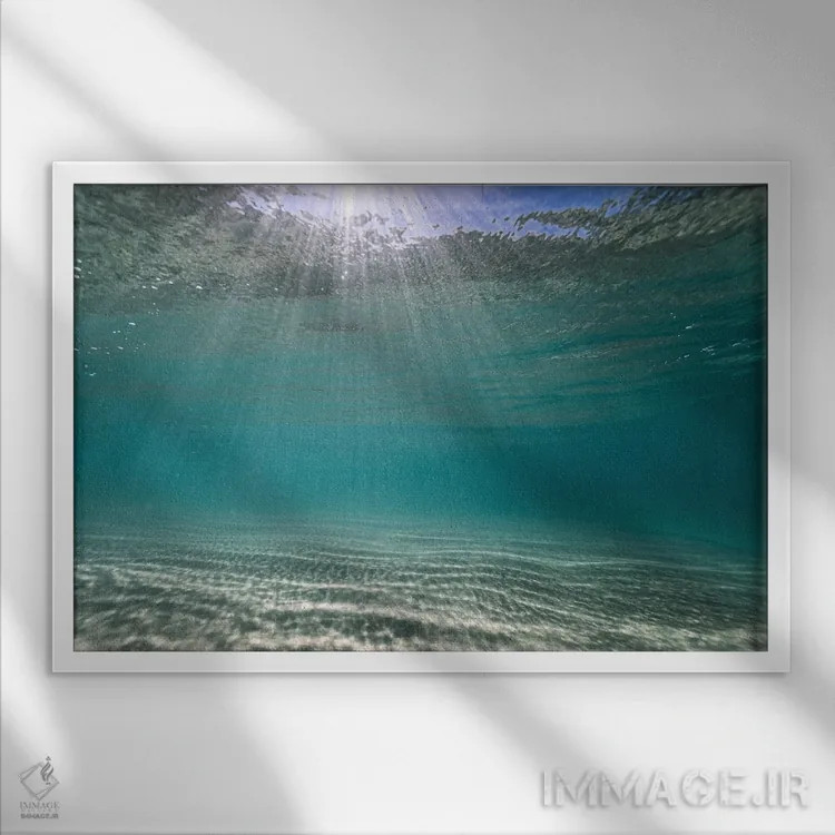 تابلو مینیمال پرتوهای خورشید اثر هانا پریویت - نمای قابدار سفید