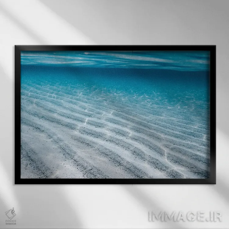 تابلو مینیمال موجک ها اثر هانا پریویت - نمای قابدار مشکی