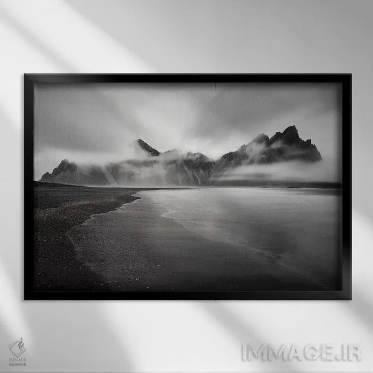 تابلو دکوراتیو وستراهورن اثر اریک انگستروم - نمای قابدار مشکی