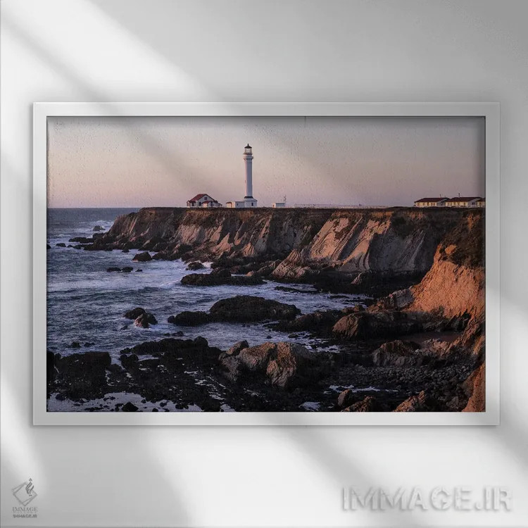 تابلو دکوراتیو فانوس دریایی پوینت آرنا اثر هدر رابرسون - نمای قابدار سفید