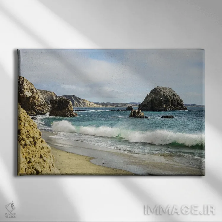 تابلو دکوراتیو ساحل دریا اثر هدر رابرسون - نمای روبهرو روی دیوار