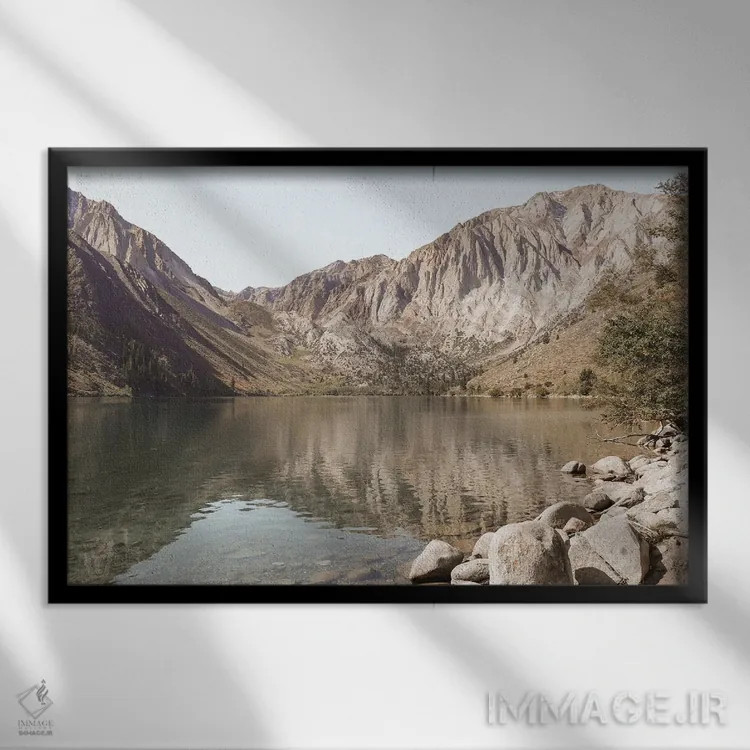 تابلو دکوراتیو کوه های کالیفرنیا اثر هنریکه شنک - نمای قابدار مشکی