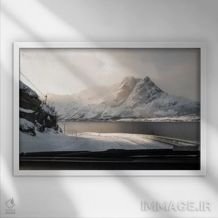 تابلو دکوراتیو منظره کوهستانی در نروژ اثر هنریکه شنک - نمای قابدار سفید