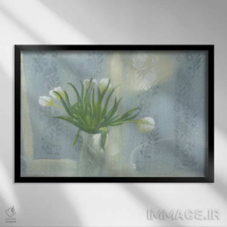 تابلو دکوراتیو لاله های سفید روی زمینه سفید اثر ایان بک - نمای قابدار مشکی