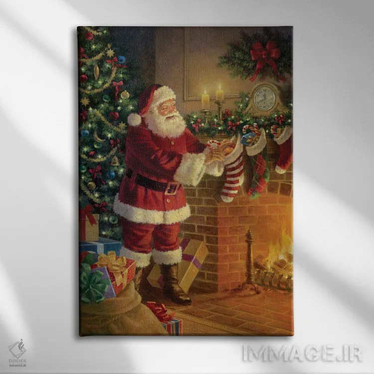 تابلو دکوراتیو بابانوئل کنار شومینه اثر کربرت گوتیه - نمای روبهرو روی دیوار