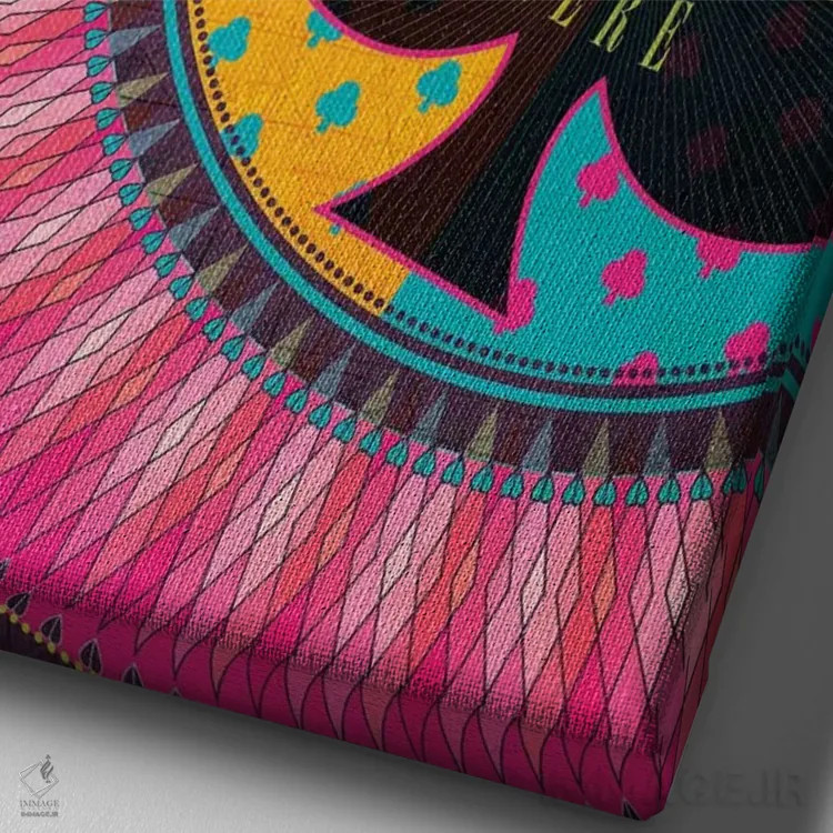 تابلو دکوراتیو اینجا همه دیوانه ایم اثر چایا شرادر - نمای نزدیک بافت بوم