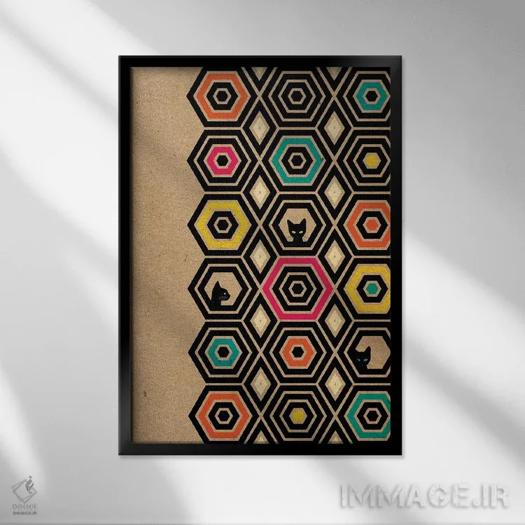 تابلو دکوراتیو گربه شش ضلعی اثر چایا شرادر - نمای قابدار مشکی