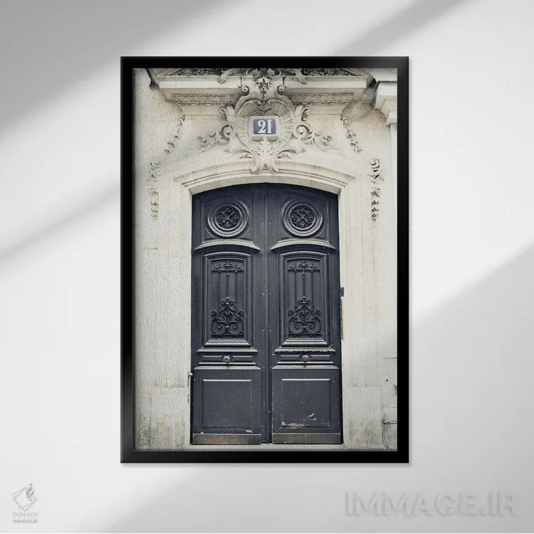 تابلو دکوراتیو در سیاه پاریس اول اثر کارولین مینت - نمای قابدار مشکی