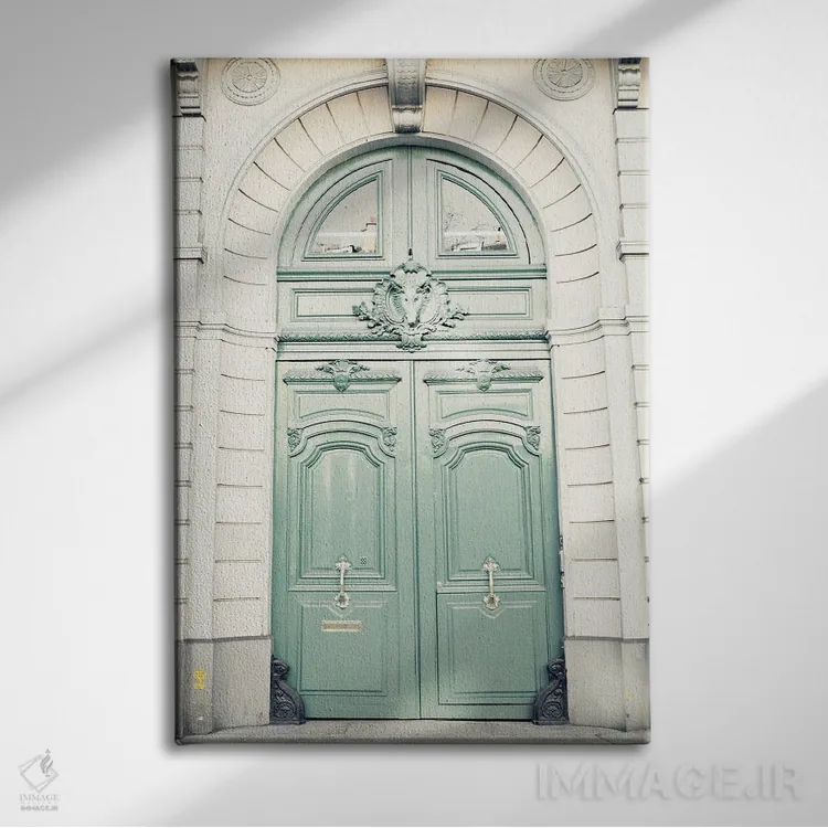 تابلو دکوراتیو در پاریس، سبز نعناعی اثر کارولین مینت - نمای روبهرو روی دیوار