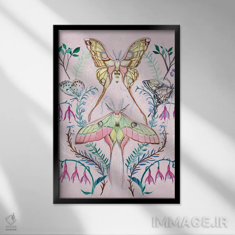 تابلو دکوراتیو شب پره ماه چینی اثر کلارا مک آلیستر - نمای قابدار مشکی