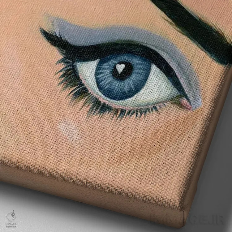 تابلو دکوراتیو دختر با کلاه گل دار اثر کتی مینگوس - نمای نزدیک بافت بوم