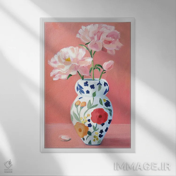 تابلو دکوراتیو گلدان با گل های صدتومانی اثر کتی مینگوس - نمای قابدار سفید