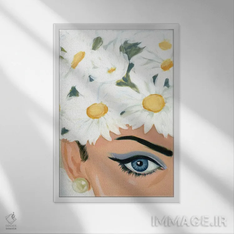 تابلو دکوراتیو دختر با کلاه گل دار اثر کتی مینگوس - نمای قابدار سفید