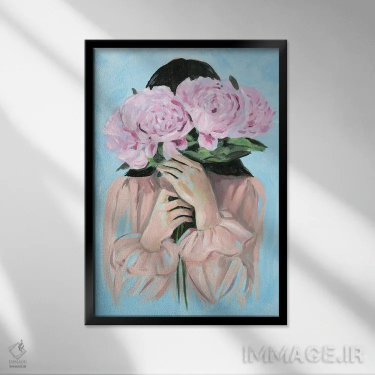 تابلو دکوراتیو زن با گل های صدتومانی اثر کتی مینگوس - نمای قابدار مشکی