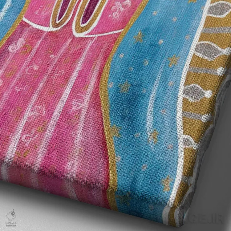 تابلو دکوراتیو گوادالوپه نورانی اثر کندی مایر - نمای نزدیک بافت بوم