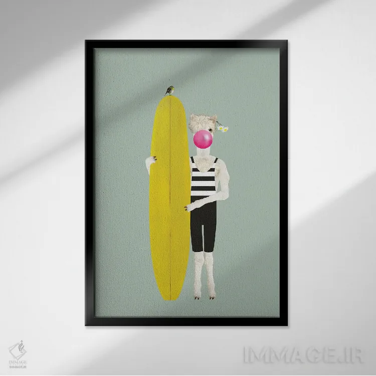 تابلو مدرن آلپاکا در حال نگه داشتن تخته موج سواری اثر کارولین کسلسی - نمای قابدار مشکی