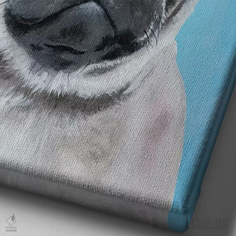 تابلو دکوراتیو پاگ شیک پوش آبی اثر کوکو د پاریس - نمای نزدیک بافت بوم